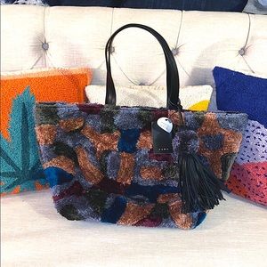 NWT ZARA Caprpet Bag.